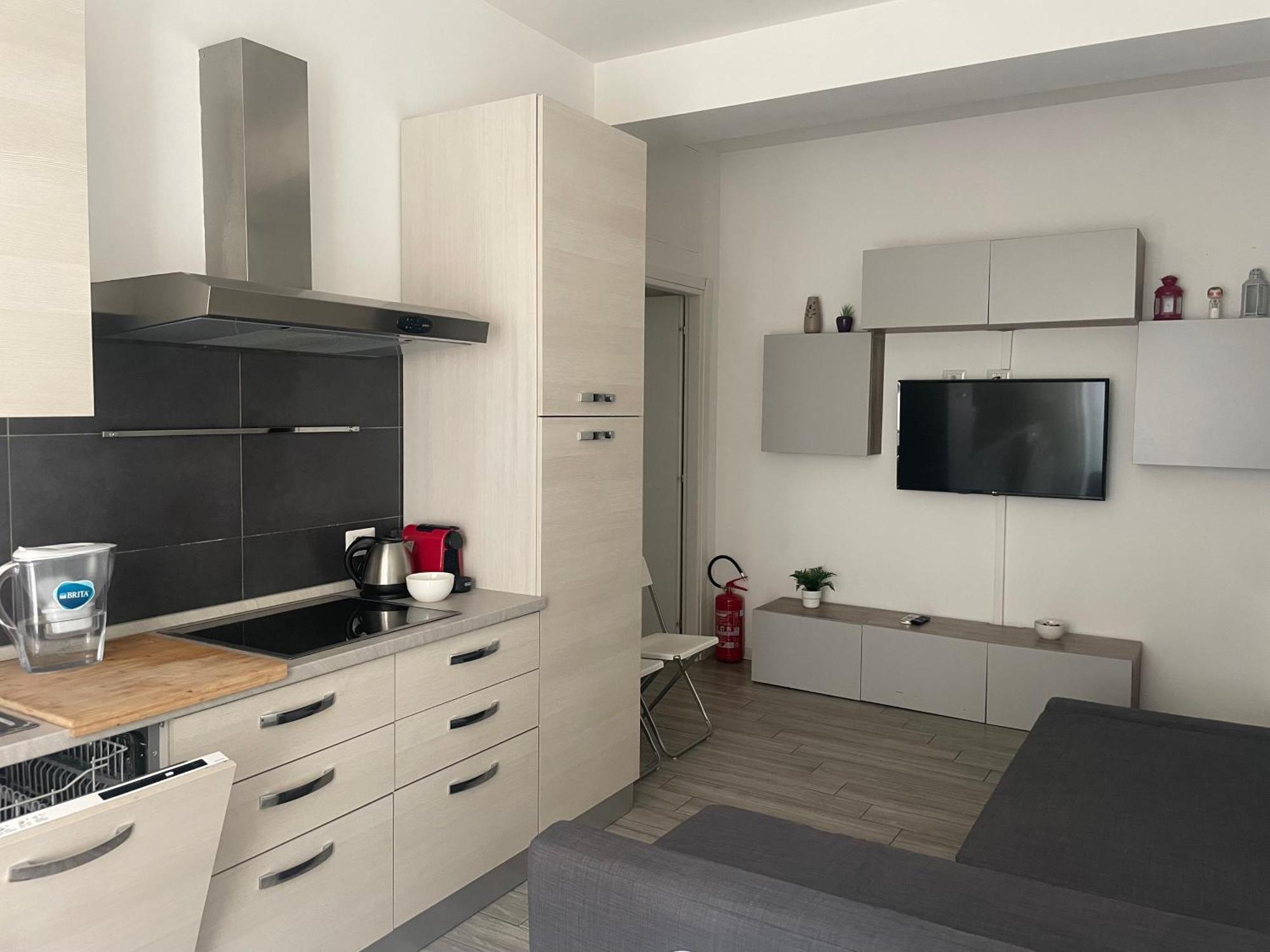 Gardone Apartment - Ampio Appartamento Con 2 Camere Da Letto - Comodo Per Duomo! ミラノ エクステリア 写真