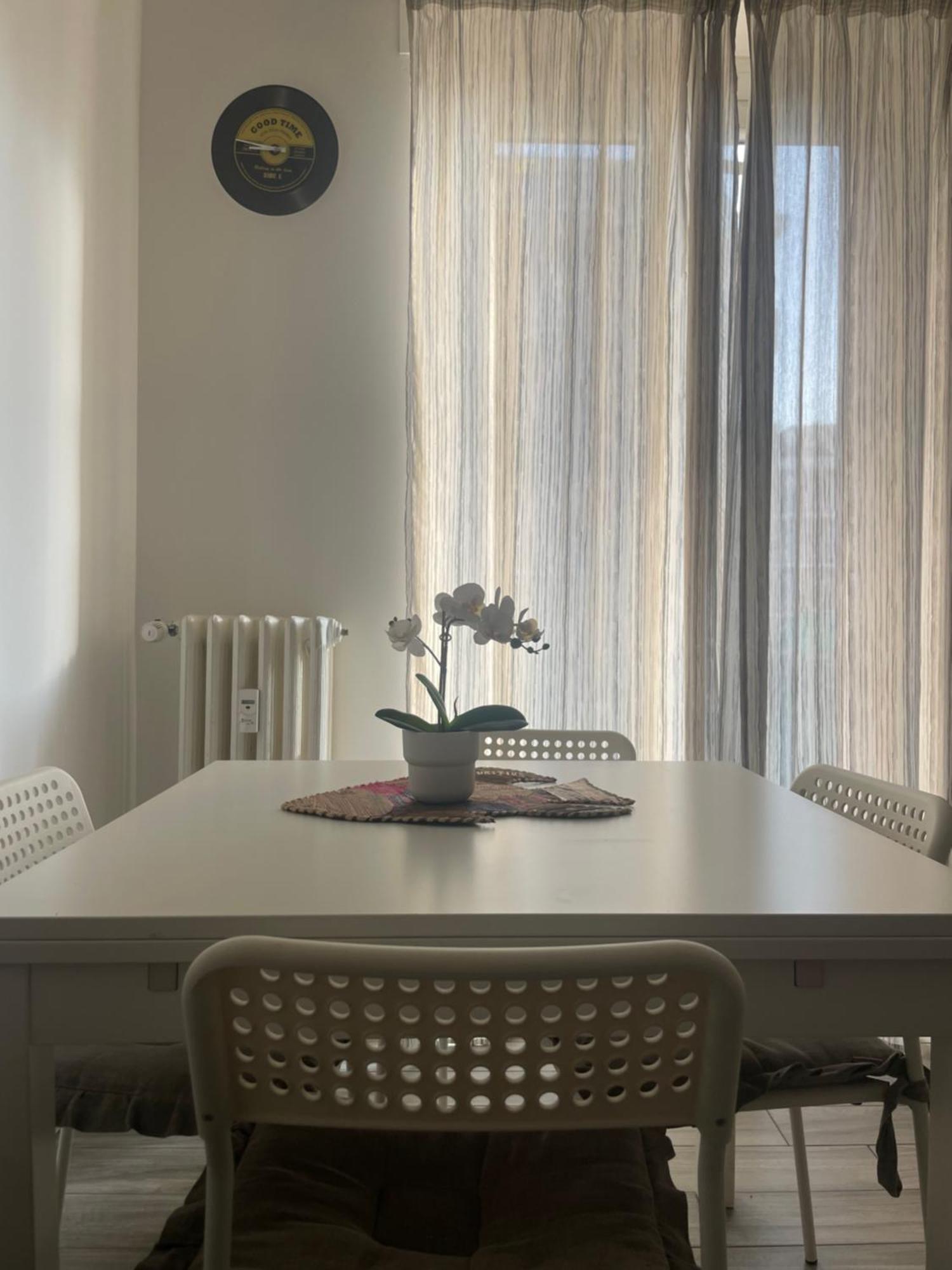 Gardone Apartment - Ampio Appartamento Con 2 Camere Da Letto - Comodo Per Duomo! ミラノ エクステリア 写真